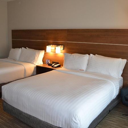 Holiday Inn Express & Suites - Charlotte Ne - University Area By Ihg Dış mekan fotoğraf