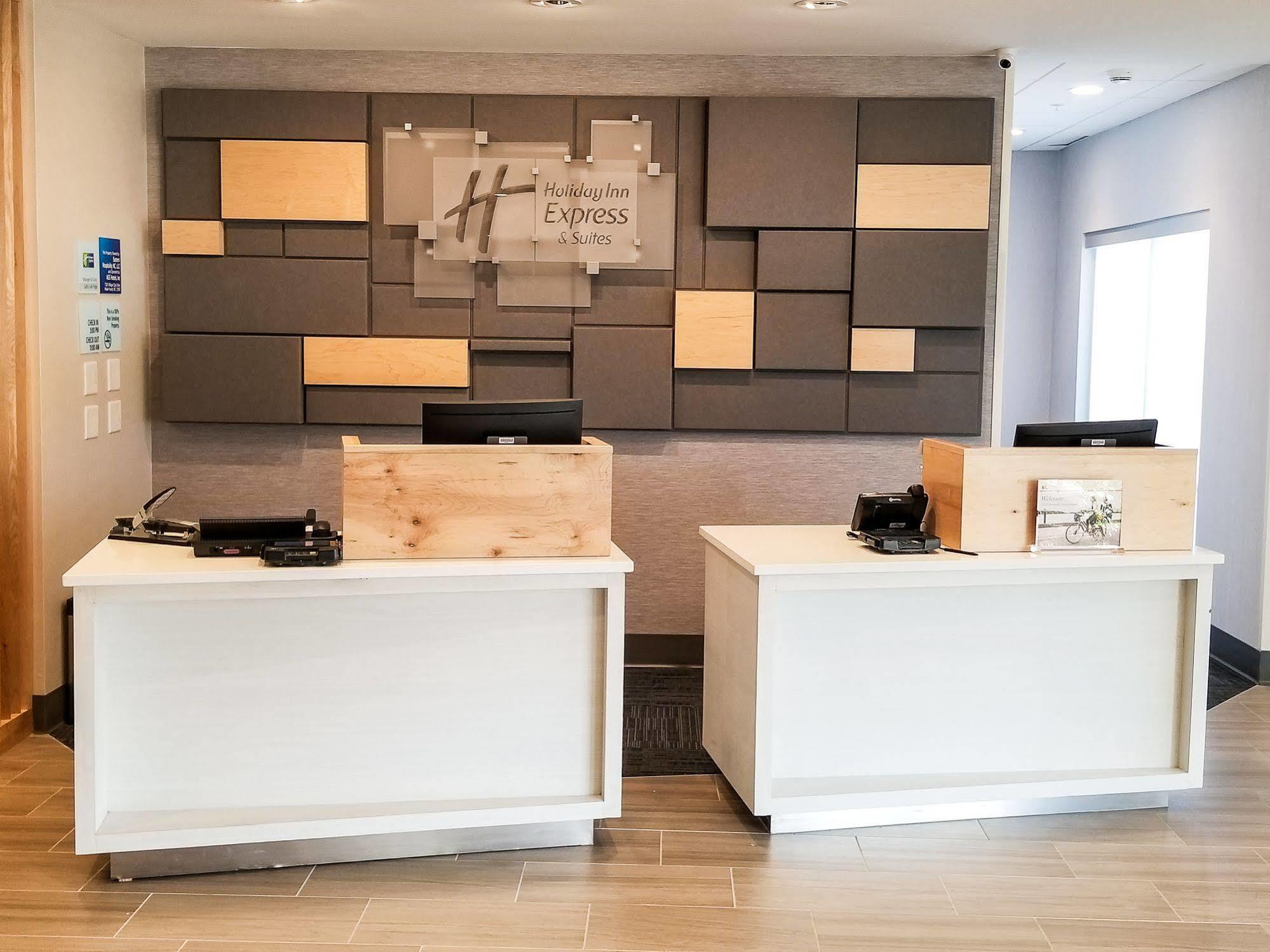 Holiday Inn Express & Suites - Charlotte Ne - University Area By Ihg Dış mekan fotoğraf