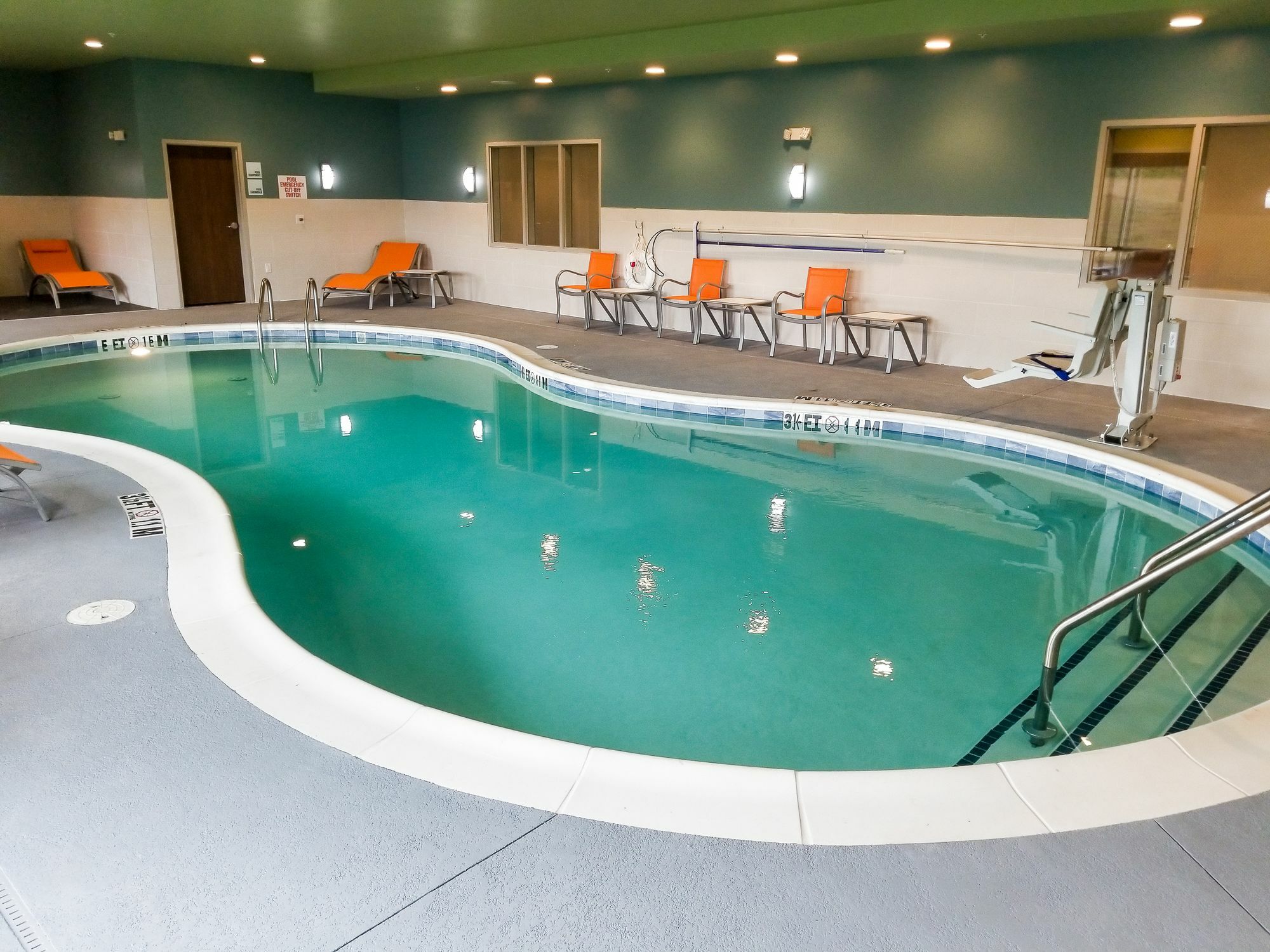 Holiday Inn Express & Suites - Charlotte Ne - University Area By Ihg Dış mekan fotoğraf