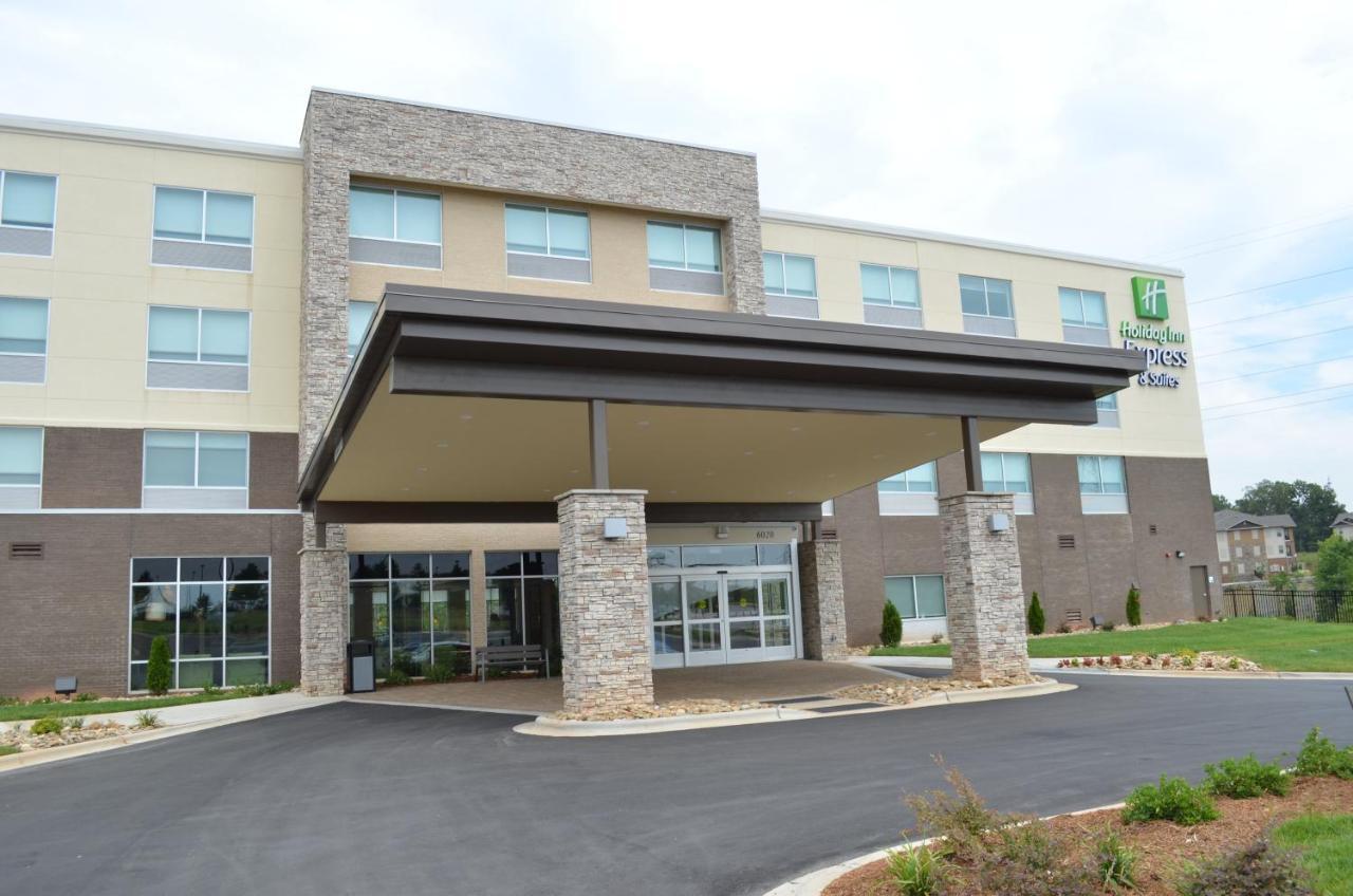 Holiday Inn Express & Suites - Charlotte Ne - University Area By Ihg Dış mekan fotoğraf
