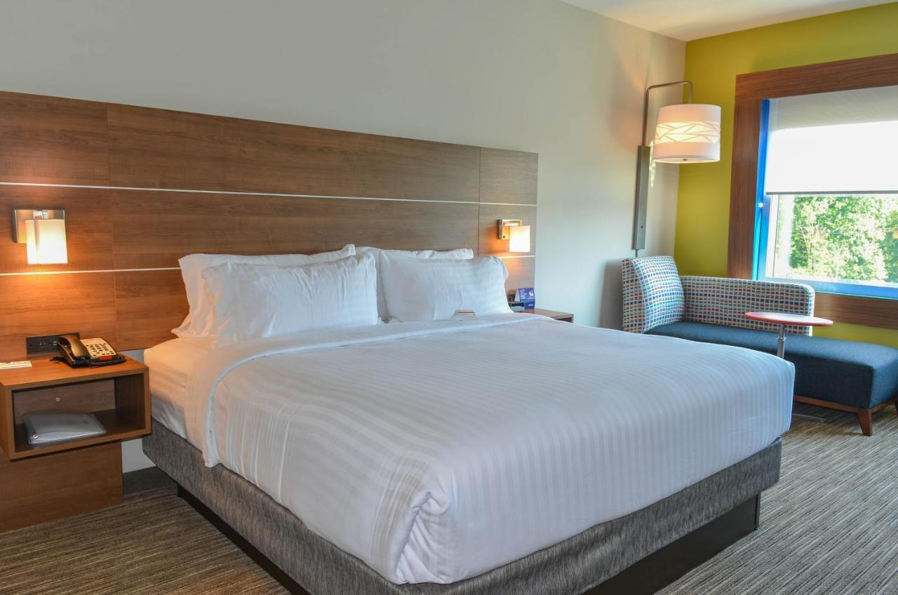 Holiday Inn Express & Suites - Charlotte Ne - University Area By Ihg Dış mekan fotoğraf